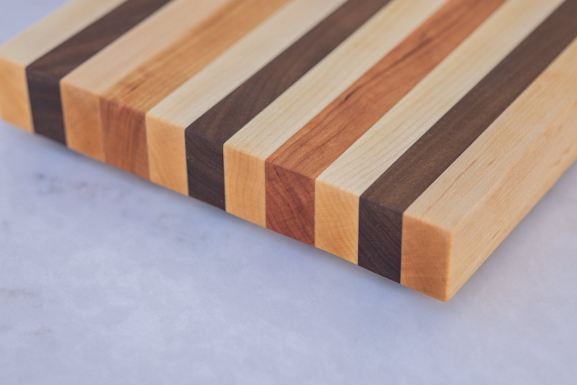 Maple cutting boards with handle – Peachtree Laser Supply